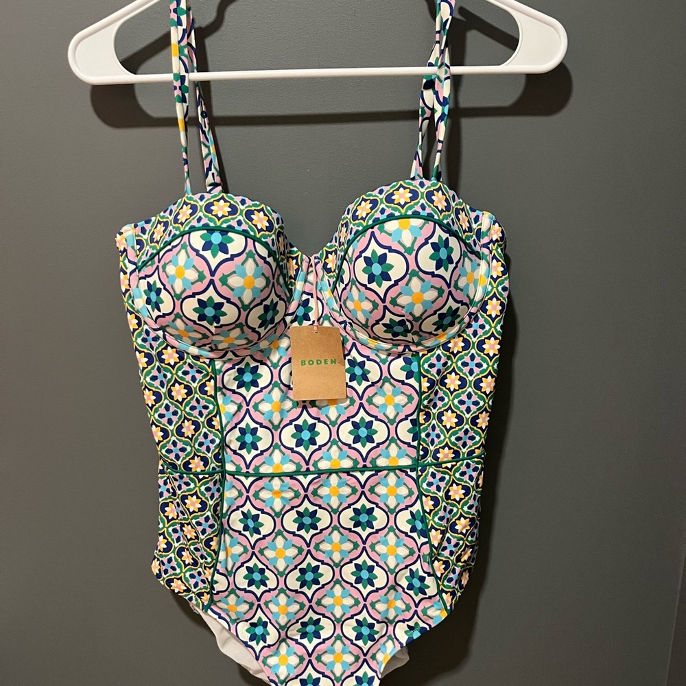 NWT! Boden Women’s Rhodo cup-size  One Piece Swimsuit - Blue and Yellow